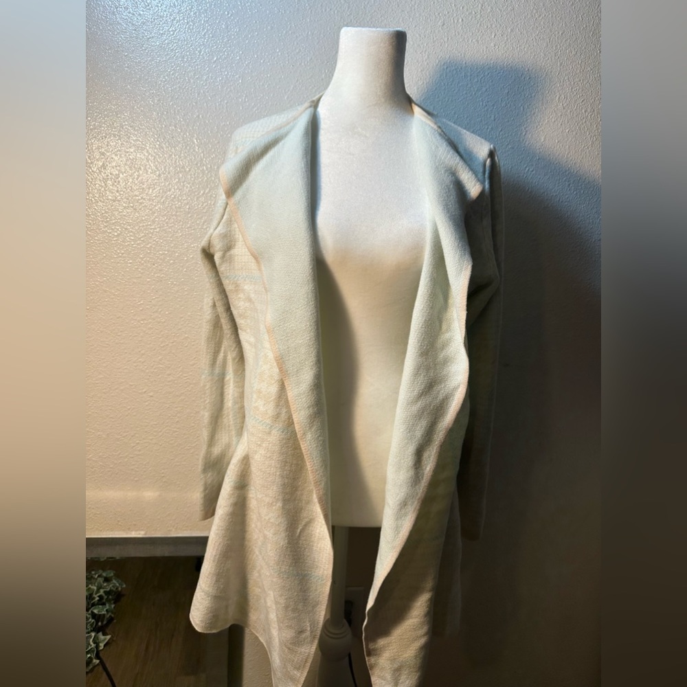 Anne Klein Stripe Open Cardigan
Cream size large - Picture 16 of 16